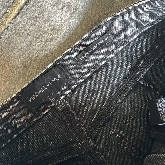 KENDALL + KYLIE The Icon' High Rise Straight-Leg Jeans Sz 11/30 - Picture 6 of 7